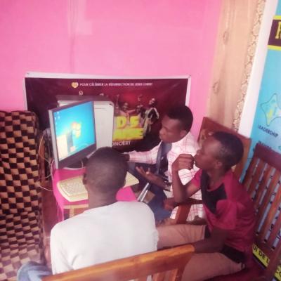 Vacances utiles au foyer des jeunes Leaders, Togo